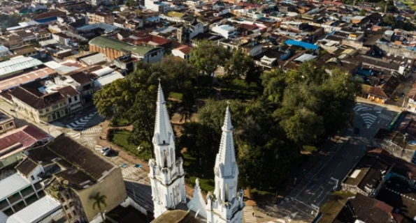 Vista aérea del municipio de Líbano, Tolima