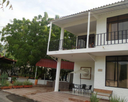 SE VENDE CASA QUINTA-GIRARDOT-CUNDINAMARCA
