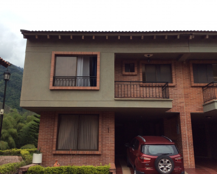 SE VENDE CASA CONJUNTO ALTOS DE SAN FELIPE-IBAGUÉ