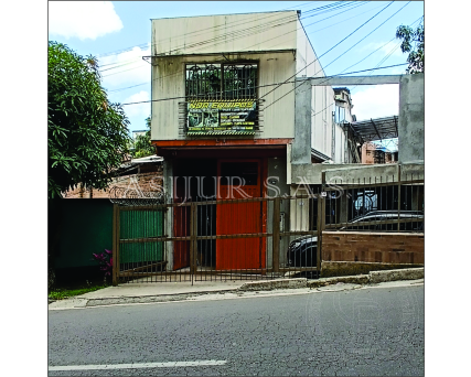 SE VENDE CASA UBICADA EN LA 27 CON GUABINAL