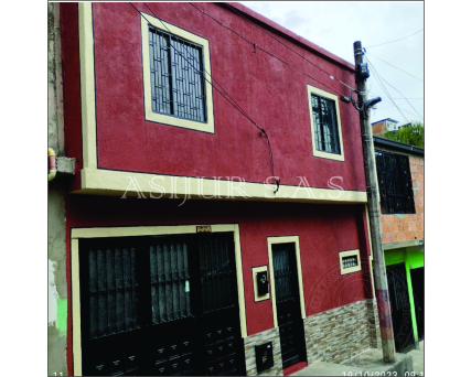 SE VENDE CASA BARRIO LAS FERIAS